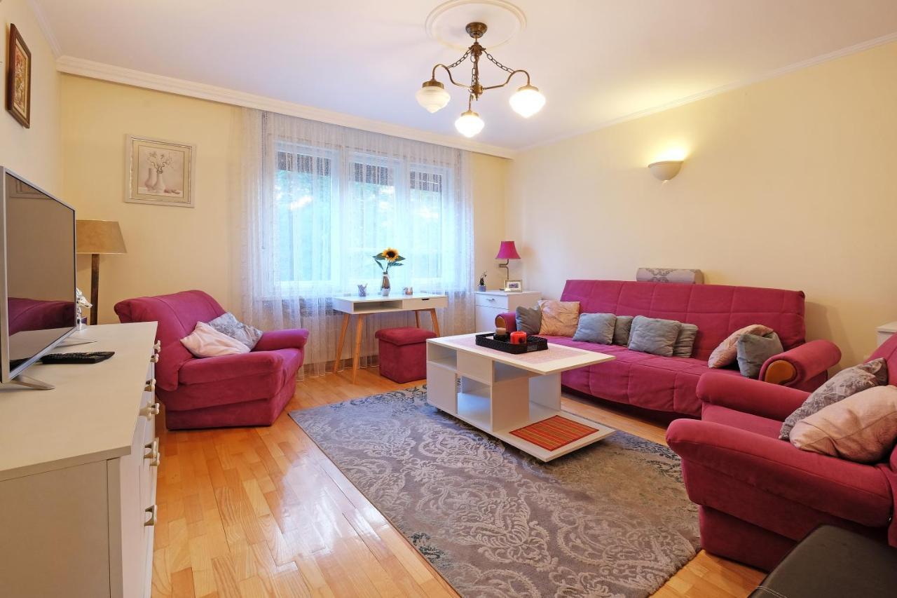 Paradise Starry Suite-City Center Beograd Eksteriør bilde