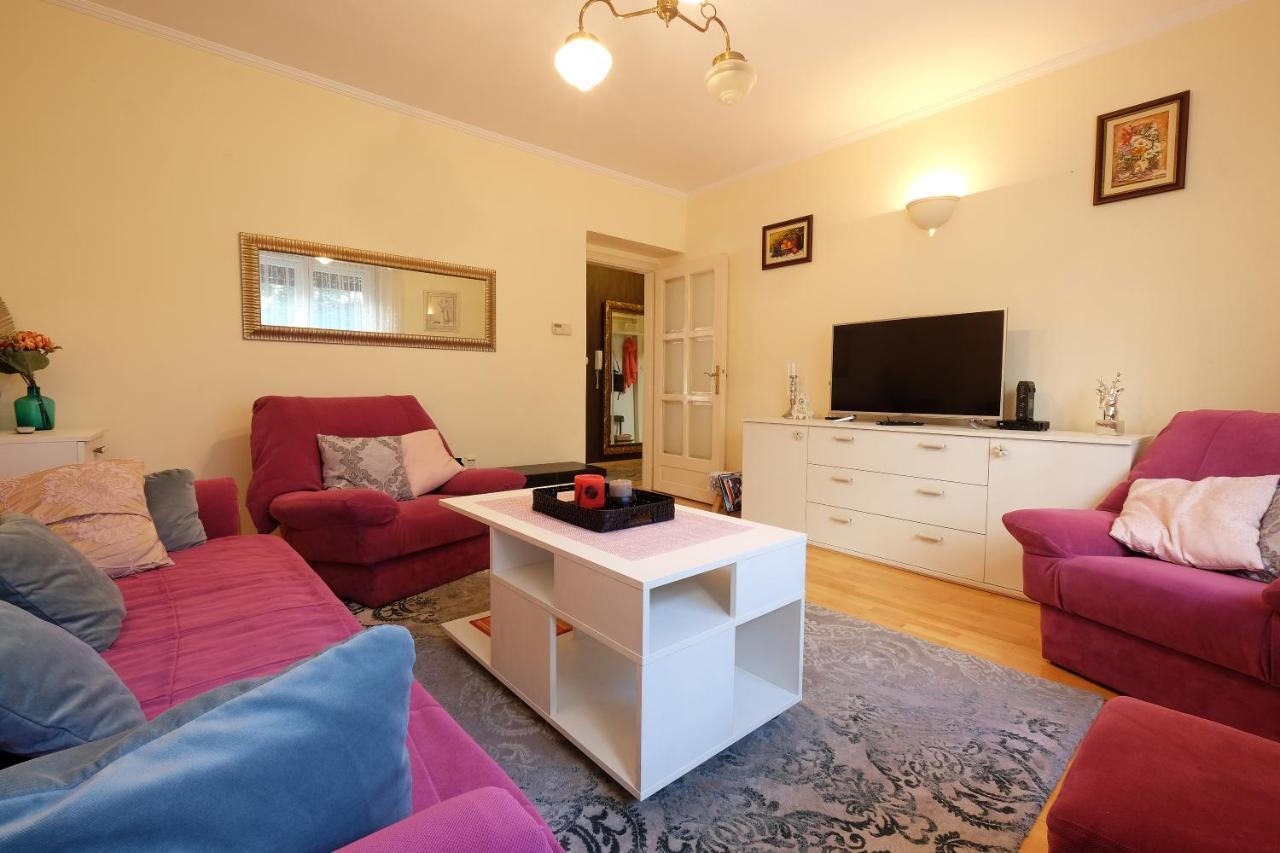 Paradise Starry Suite-City Center Beograd Eksteriør bilde